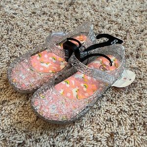 NWT Toddler girl’s clear sparkly jelly shoes size 8 ✨